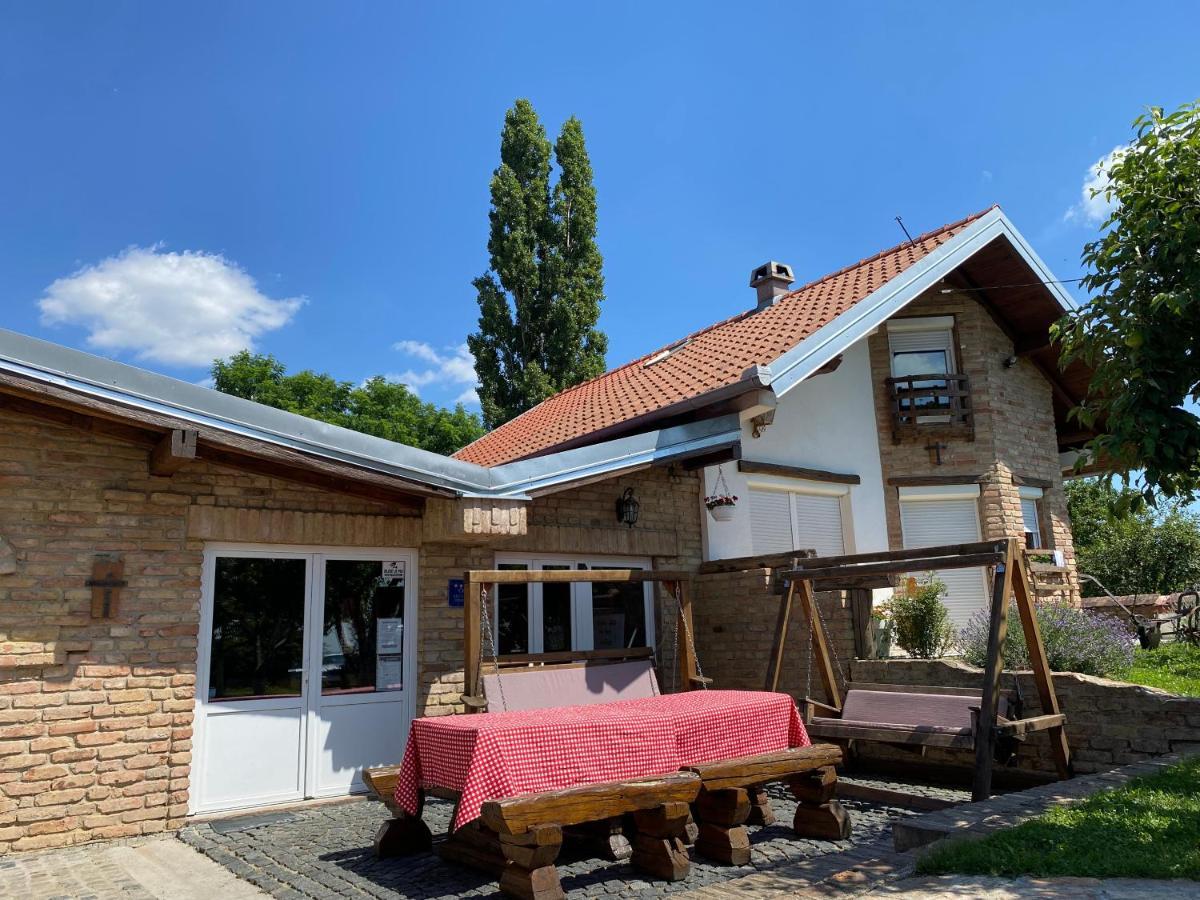 Matanovi Dvori Villa Slavonski Brod Buitenkant foto